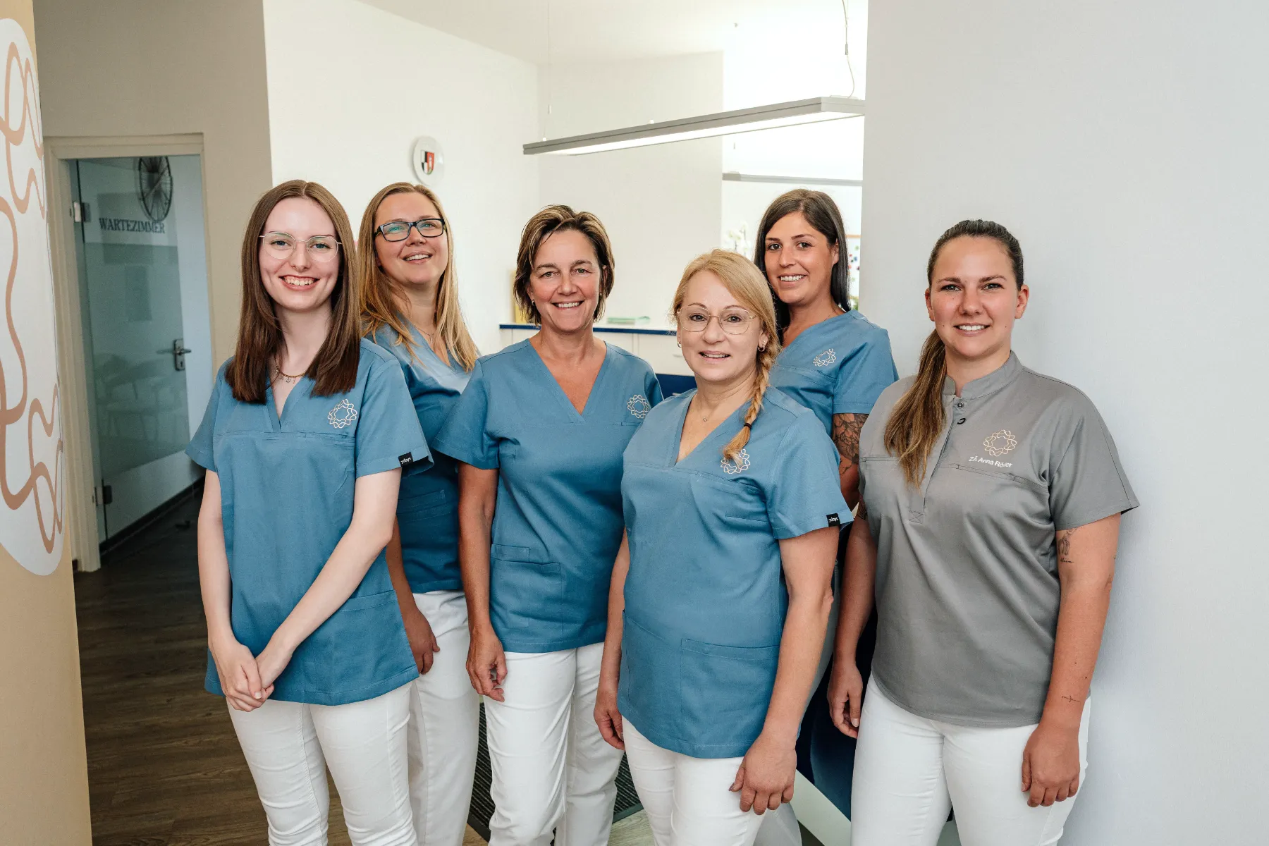 Zahnarztpraxis-Team in Hohenberg an der Eger